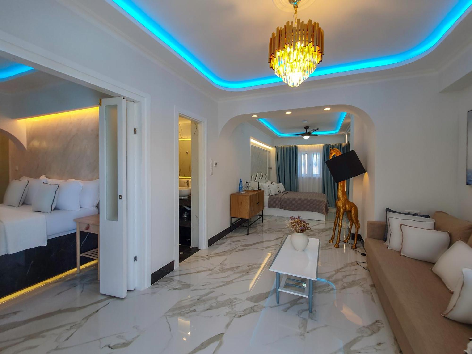 Panorama Suites & Spa - Adults Only Stomio Room photo