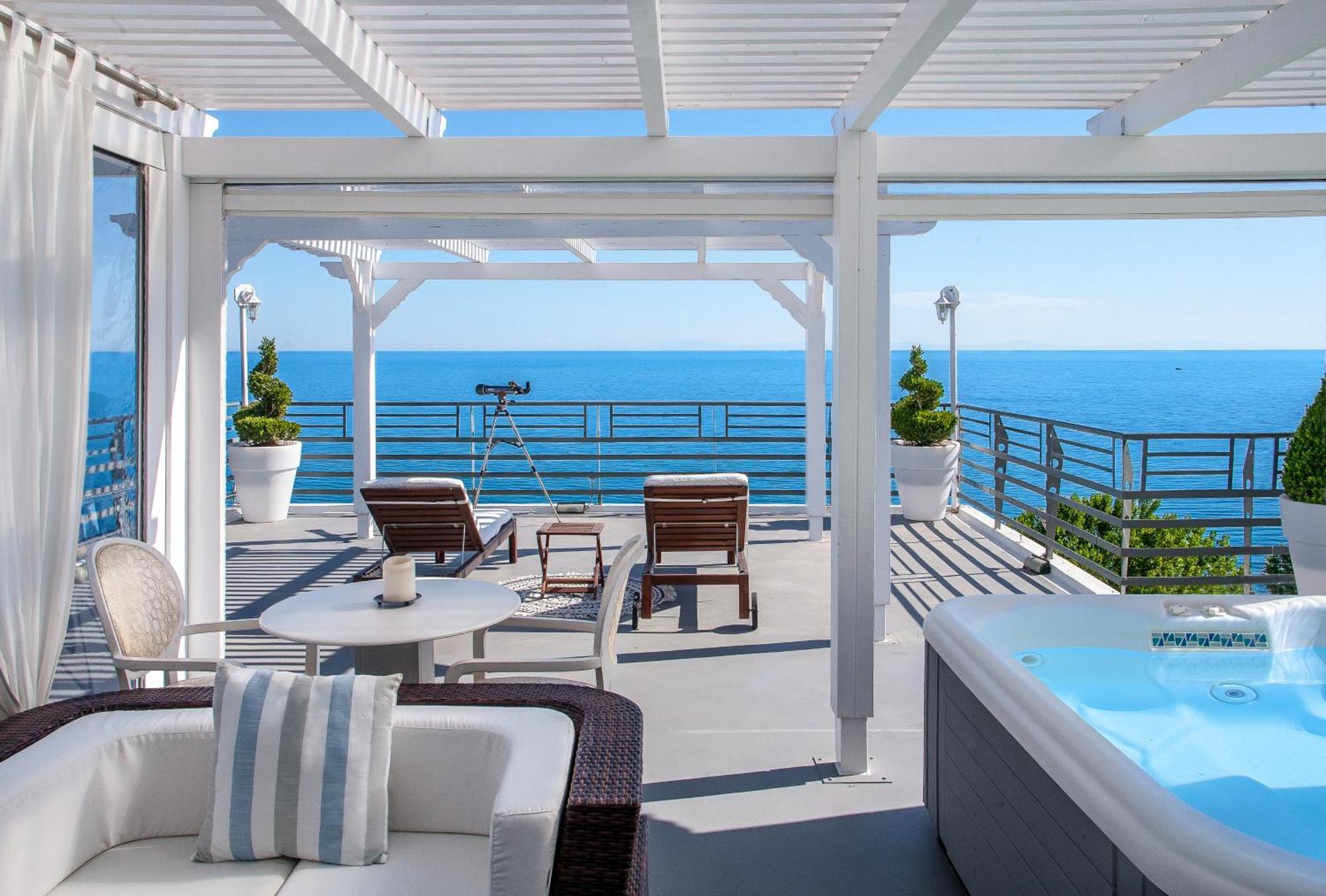 Panorama Suites & Spa - Adults Only Stomio Room photo