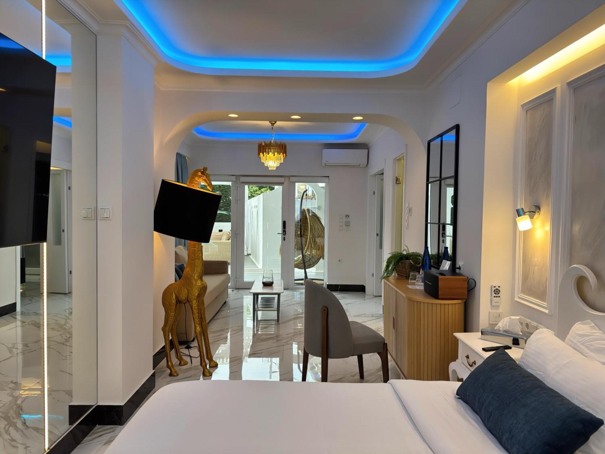 Panorama Suites & Spa - Adults Only Stomio Room photo