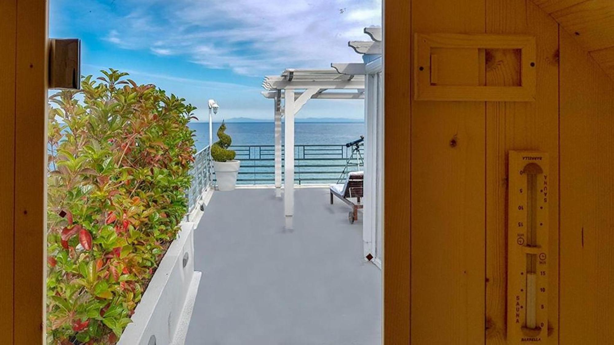 Panorama Suites & Spa - Adults Only Stomio Room photo